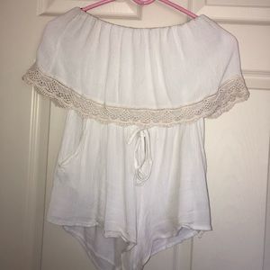 Trendy Forever 21 white romper!